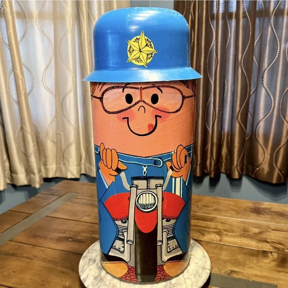 VTG 70s Cheinco 1972 Keystone Cop Motorcycle Policeman Police Trash Can Lid USA